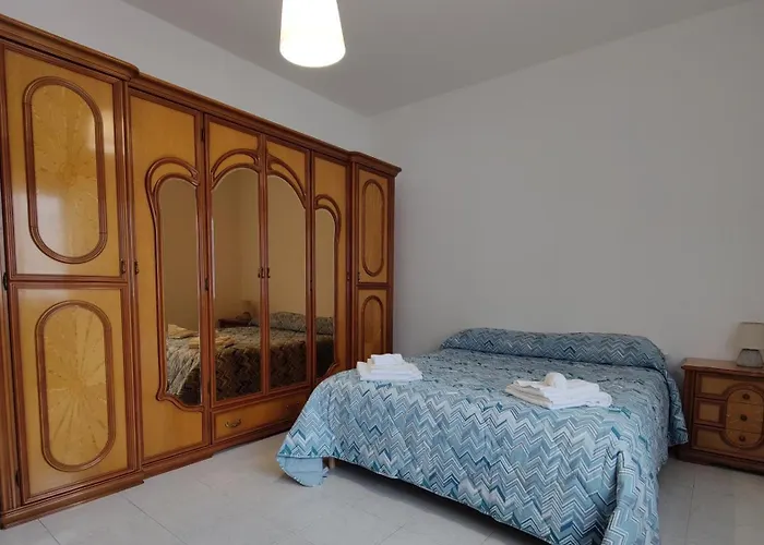 La Tana Della Volpe * Tempera